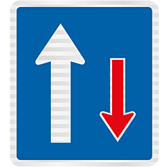 RG20 (RP52) Single Lane Priority