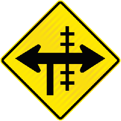 PW13.2-1 (WXR4) Railway Crossing at T Junction Controlled Right